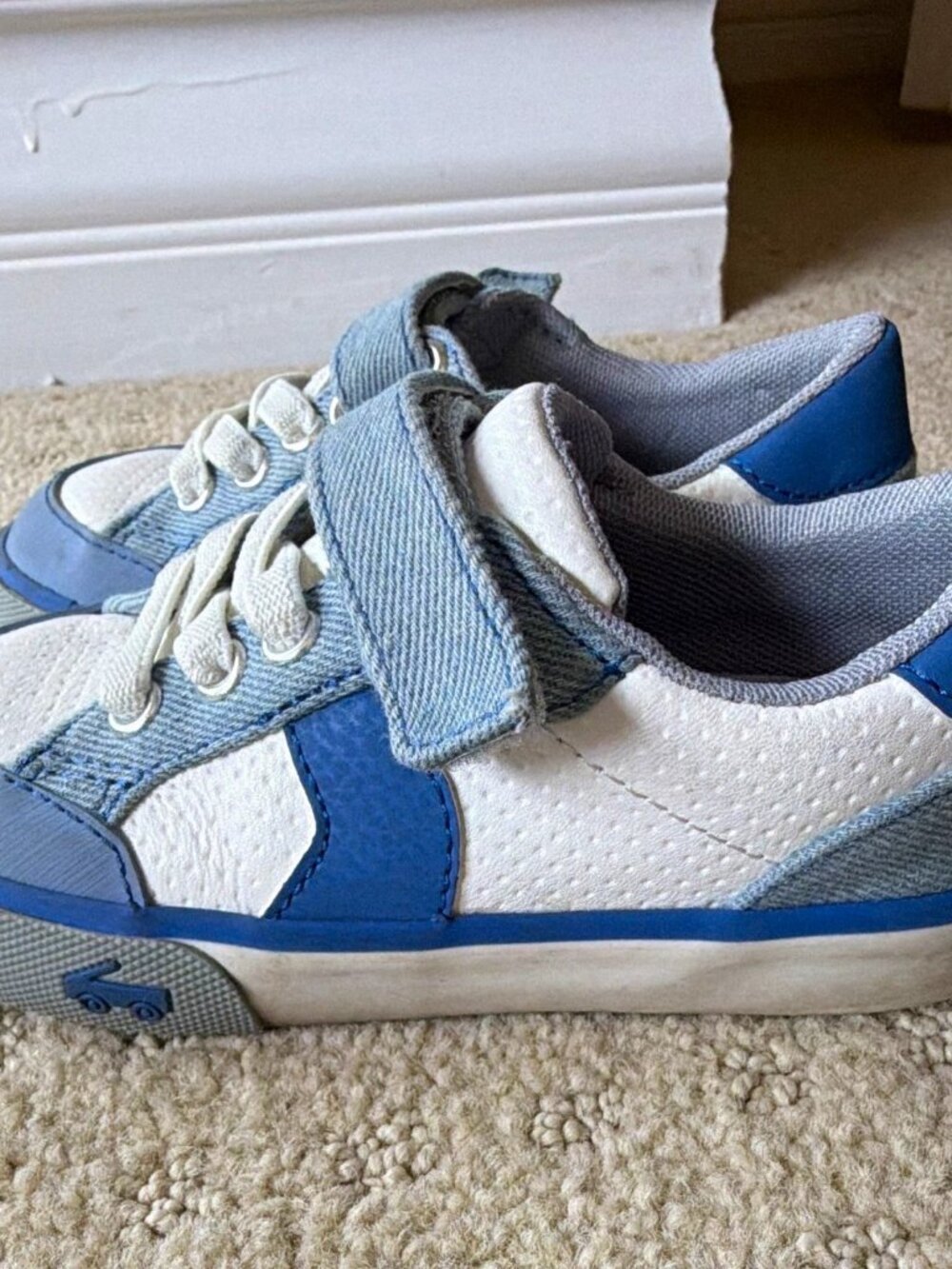 See Kai Run Unisex Kids Sneaker US 9.5 Blue/White Leather Hook & Loop